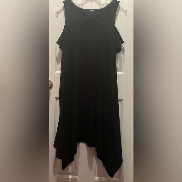 Torrid Midi Cold Shoulder Dress Black Handkerchief/Hanky Hem Strappy V-Neck Boho - Picture 6 of 13